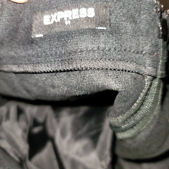 Falda - Picture 3 of 5